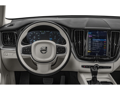 2020 Volvo XC60 T5 Momentum