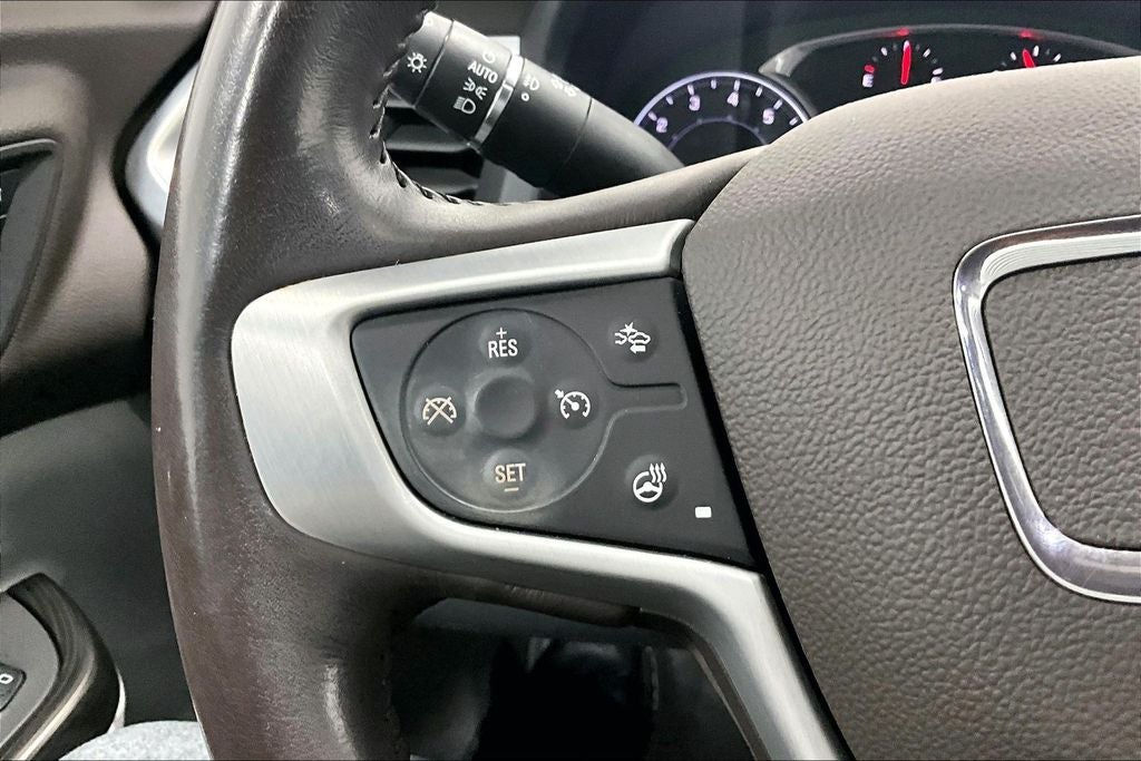 2022 GMC Acadia SLT