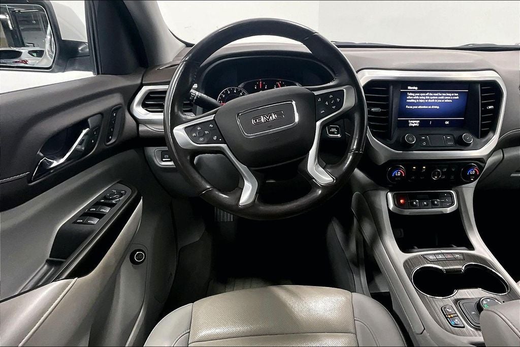 2022 GMC Acadia SLT