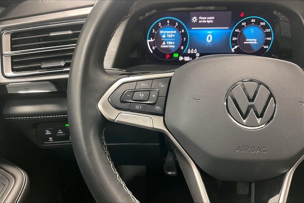 2025 Volkswagen Atlas Cross Sport 2.0T SE w/Technology