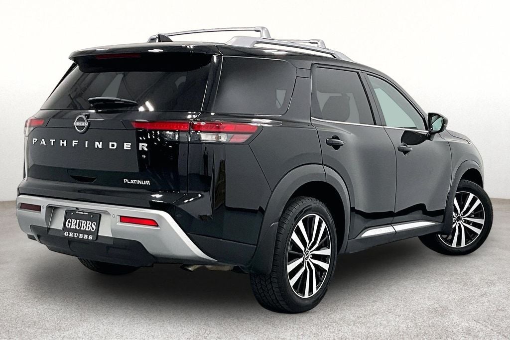 2023 Nissan Pathfinder Platinum