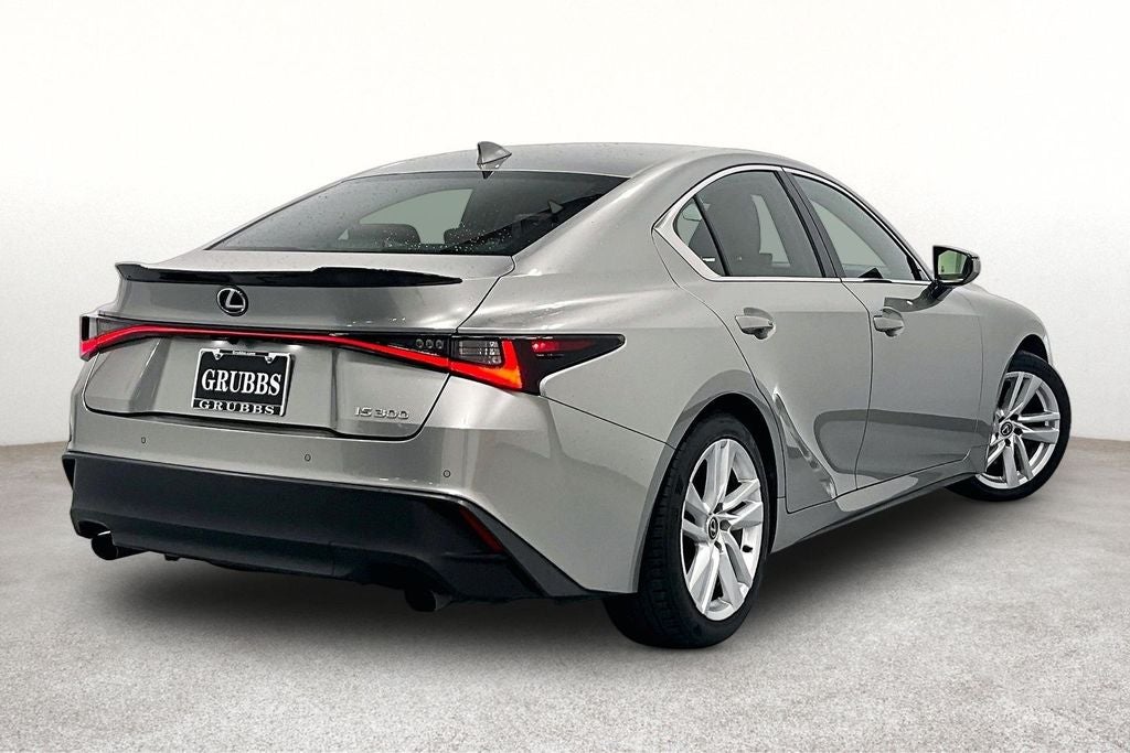 2023 Lexus IS 300