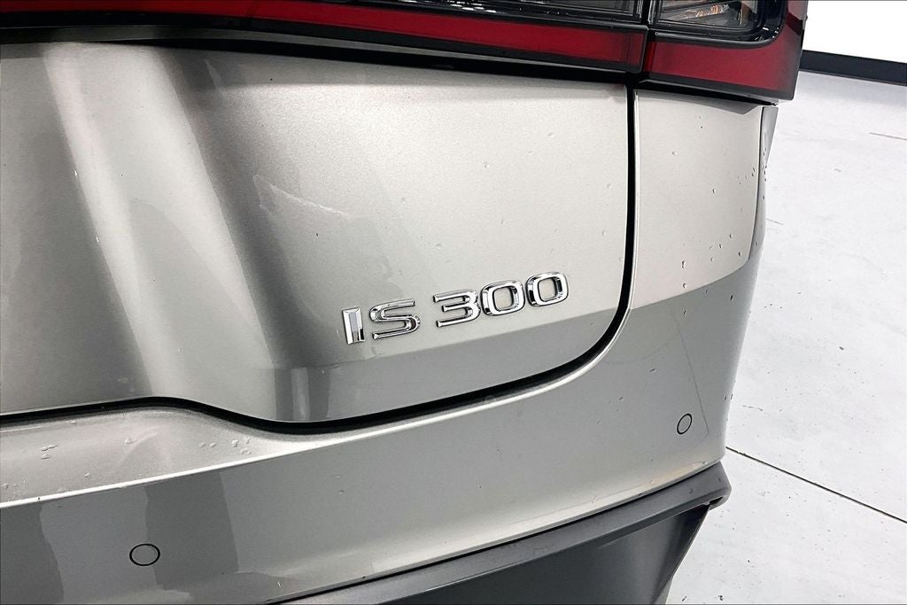 2023 Lexus IS 300