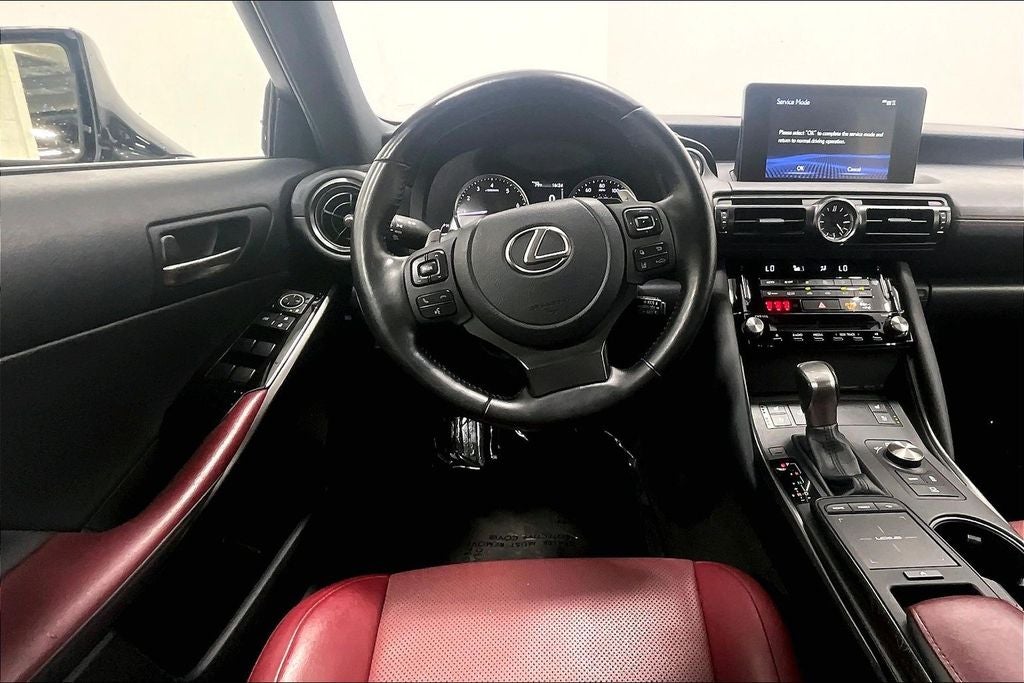 2023 Lexus IS 300