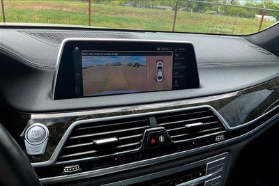 2022 BMW 7 Series 740i