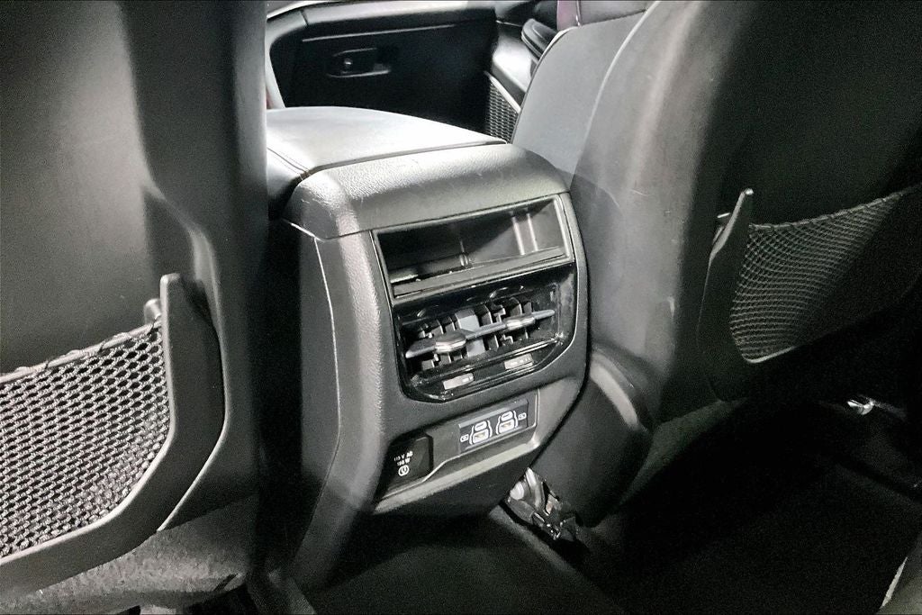 2022 Jeep Grand Cherokee Altitude