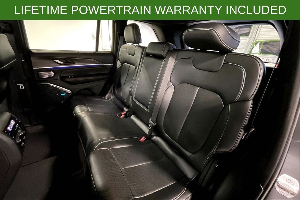 2022 Jeep Grand Cherokee Overland