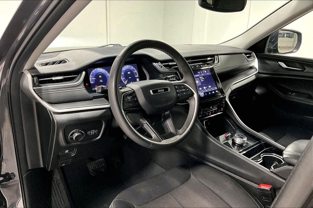 2023 Jeep Grand Cherokee L Laredo