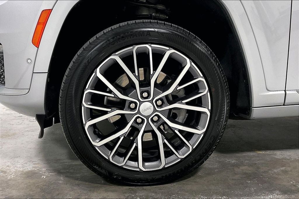 2022 Jeep Grand Cherokee L Summit