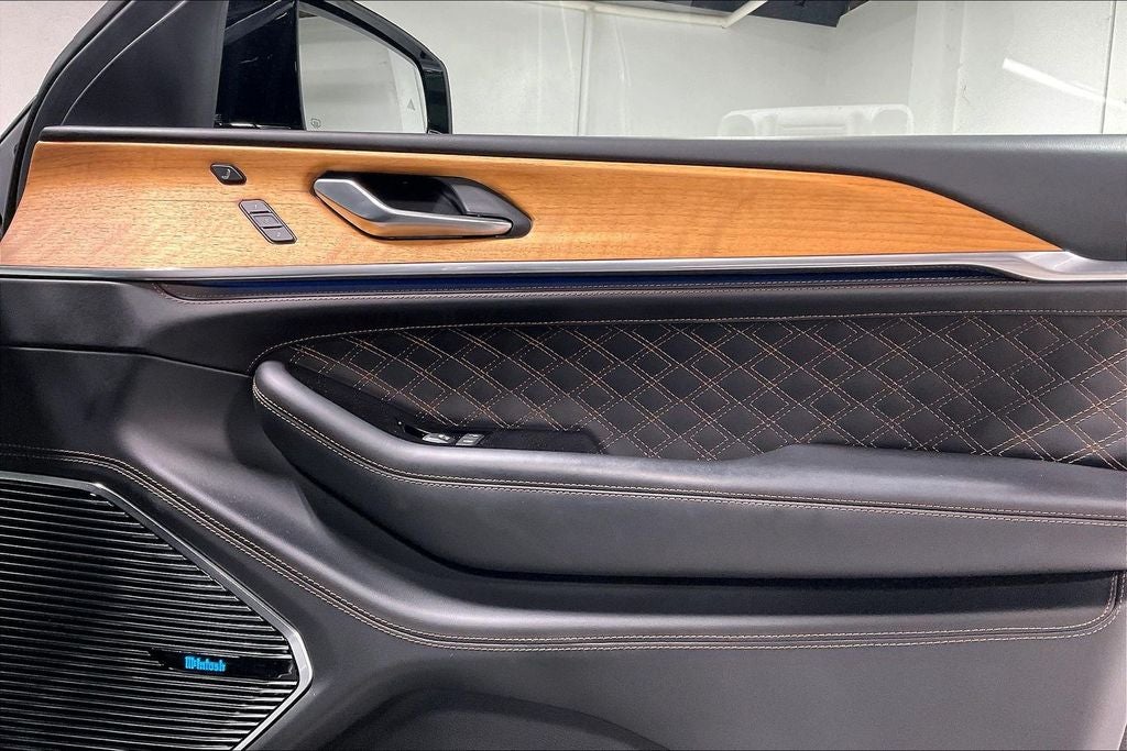 2022 Jeep Grand Cherokee L Summit