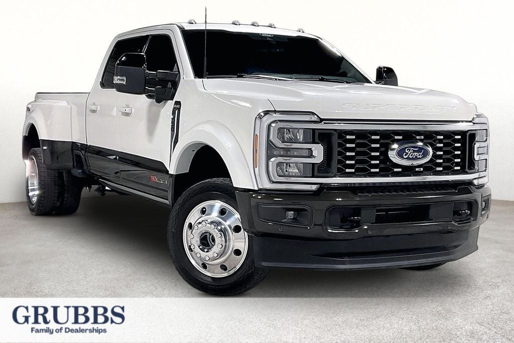 2025 Ford F-450 King Ranch 4x4 Crew Cab 8' Box DRW's photo