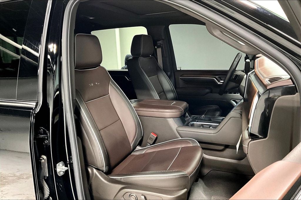 2025 GMC Sierra 3500HD Denali