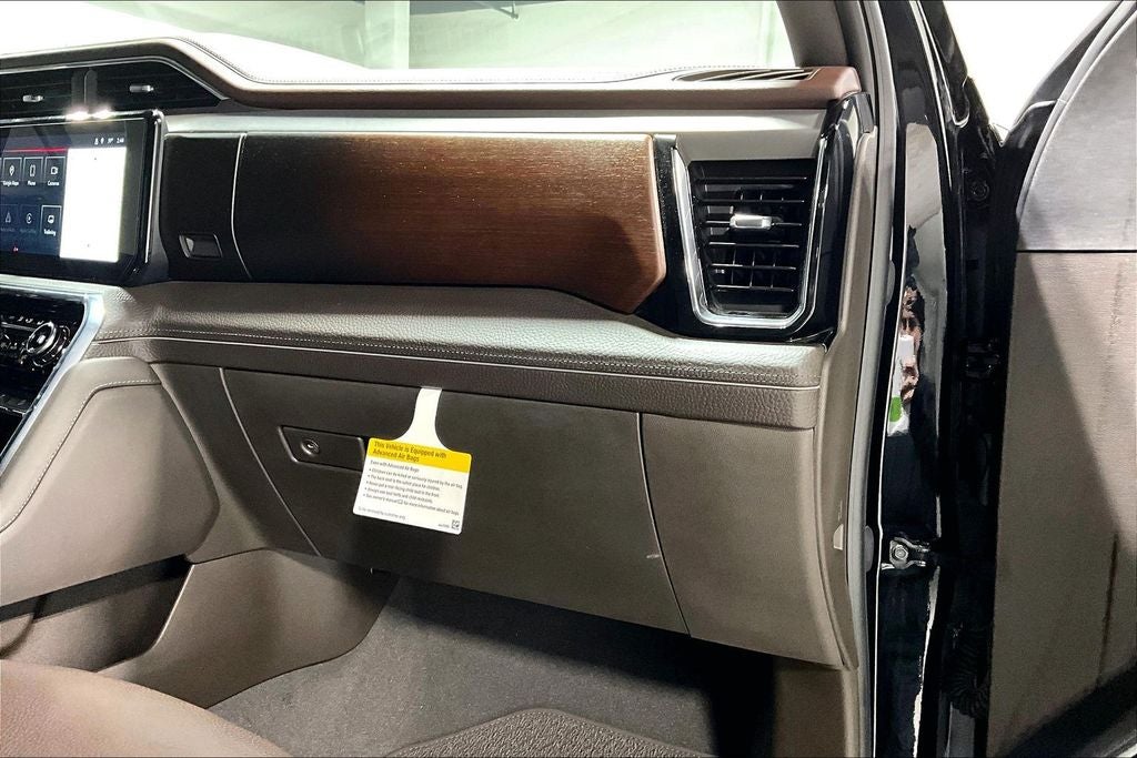 2025 GMC Sierra 3500HD Denali