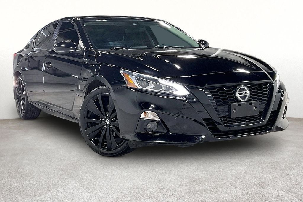 2022 Nissan Altima 2.5 SR's photo