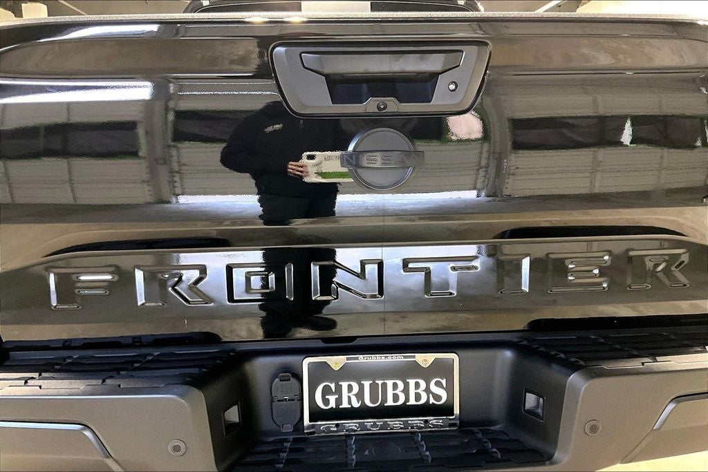 2025 Nissan Frontier S