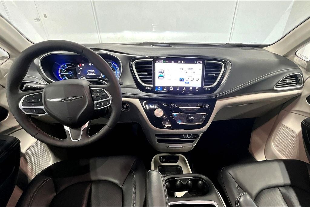 2024 Chrysler Pacifica Hybrid Select