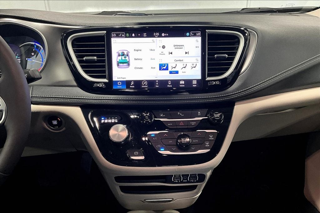 2024 Chrysler Pacifica Hybrid Select