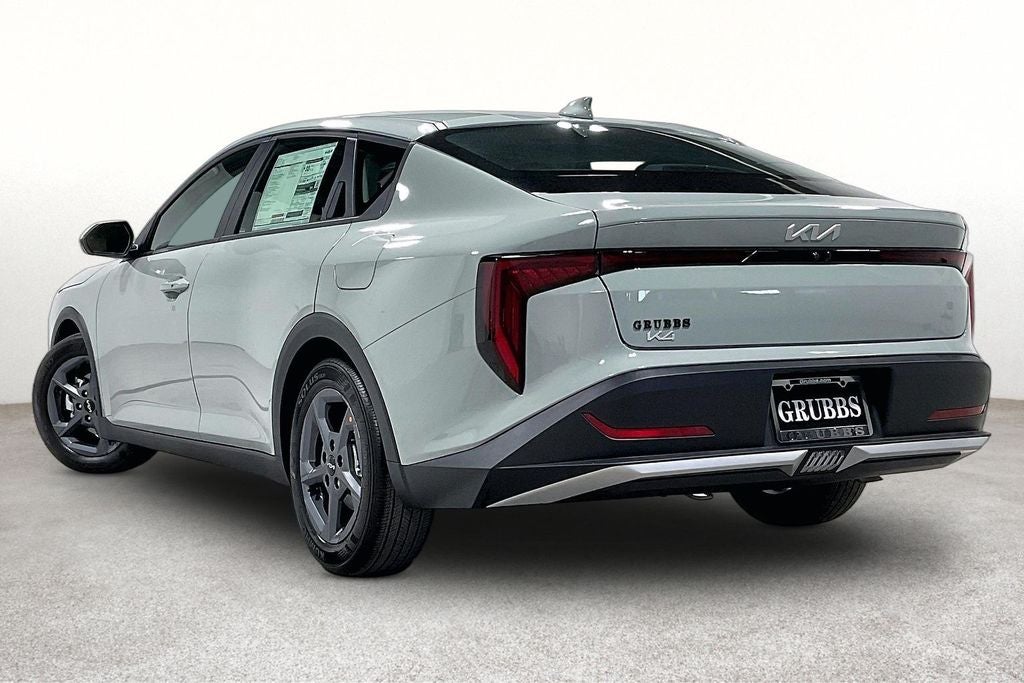 2026 Kia K4 LX
