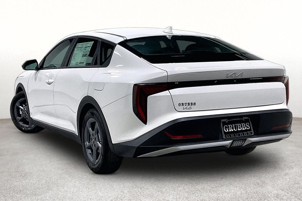 2026 Kia K4 LXS