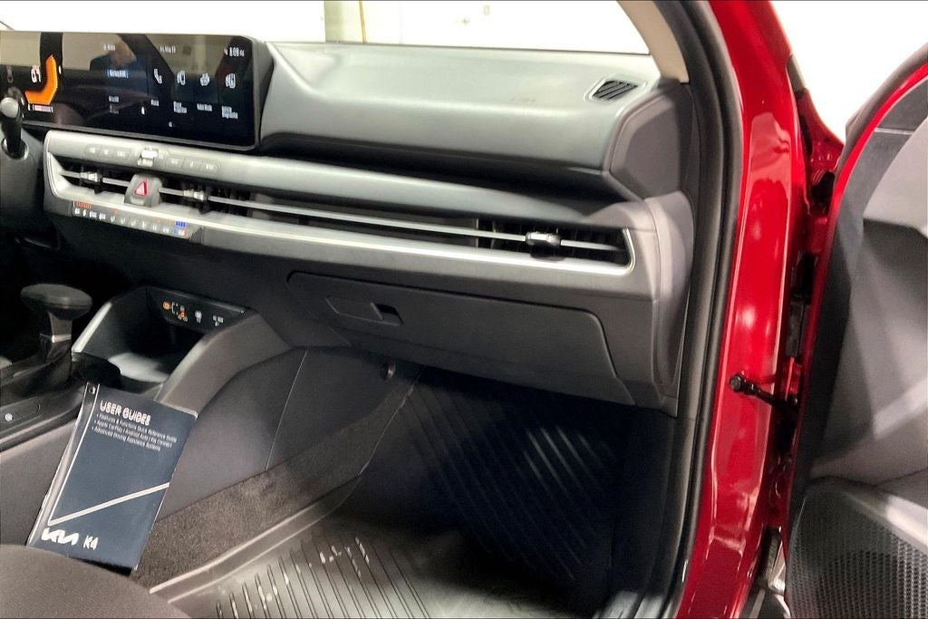 2026 Kia K4 LX