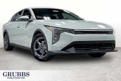 2026 Kia K4 LXS