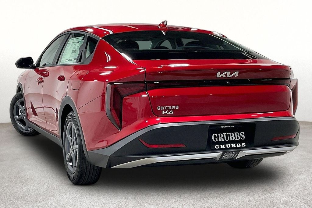 2026 Kia K4 LXS
