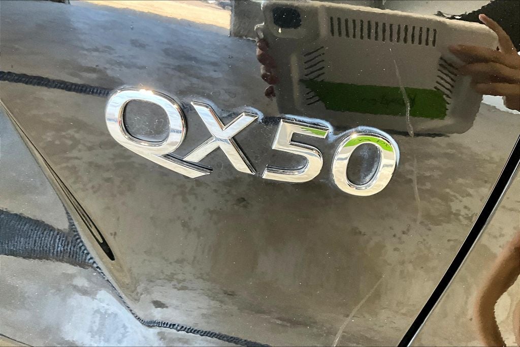 2024 INFINITI QX50 LUXE