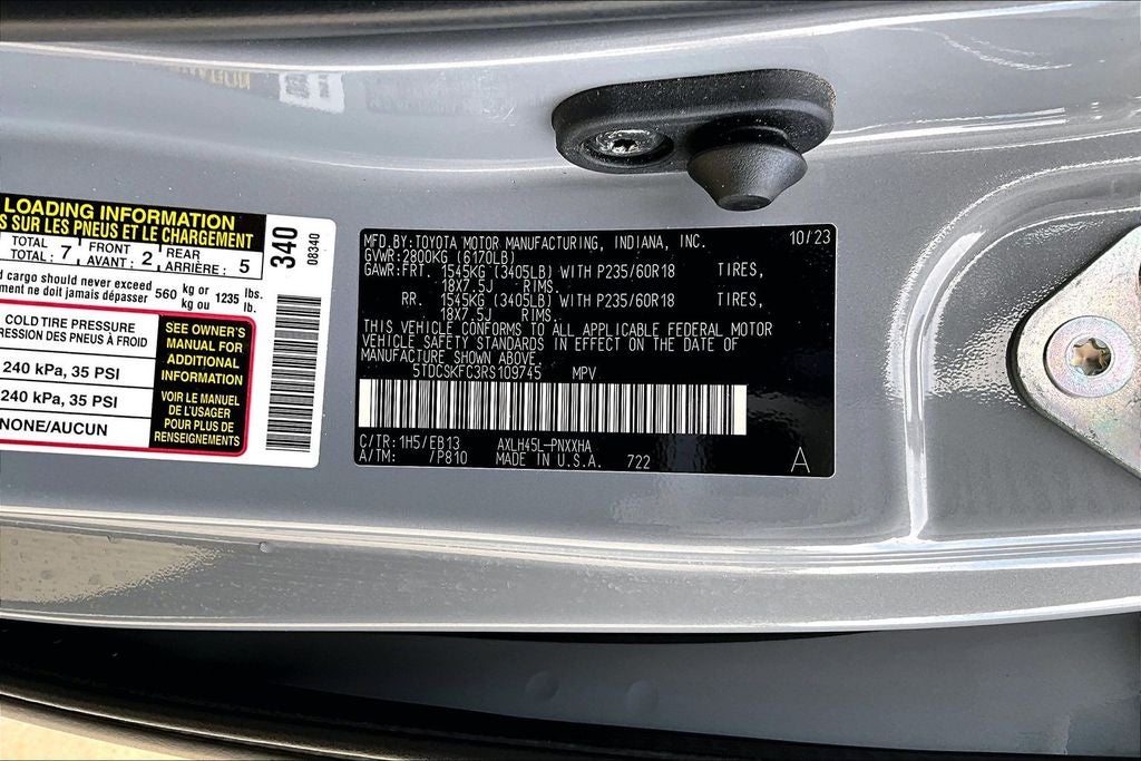 2024 Toyota Sienna Woodland Edition 7 Passenger