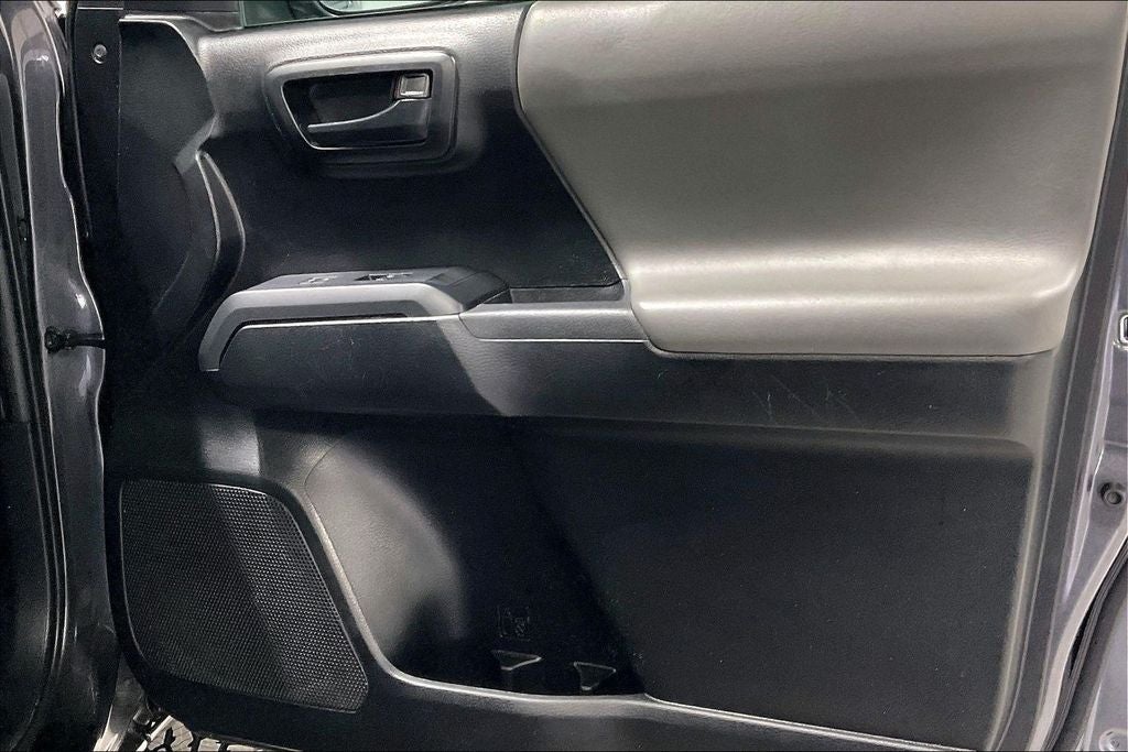 2021 Toyota Tacoma SR V6