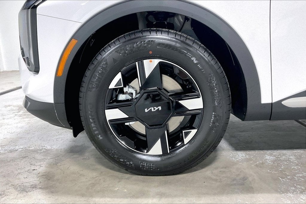 2027 Kia Sportage LX