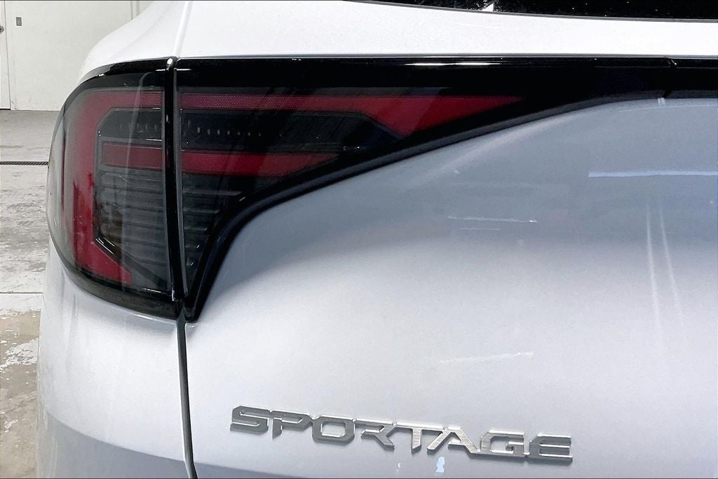 2027 Kia Sportage Hybrid EX