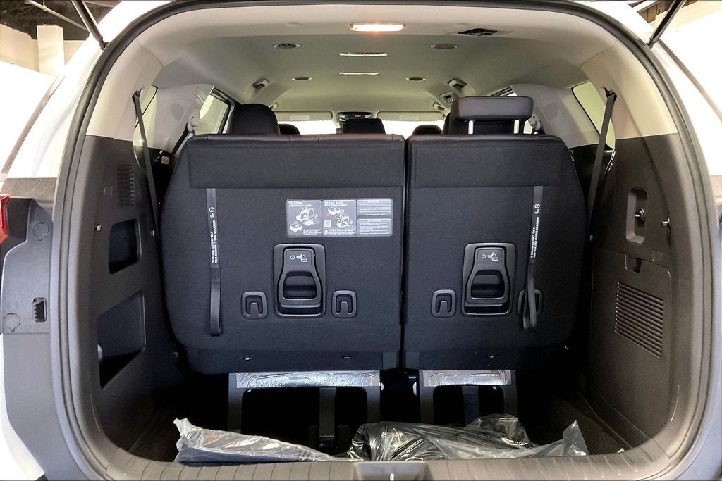2026 Kia Carnival LXS