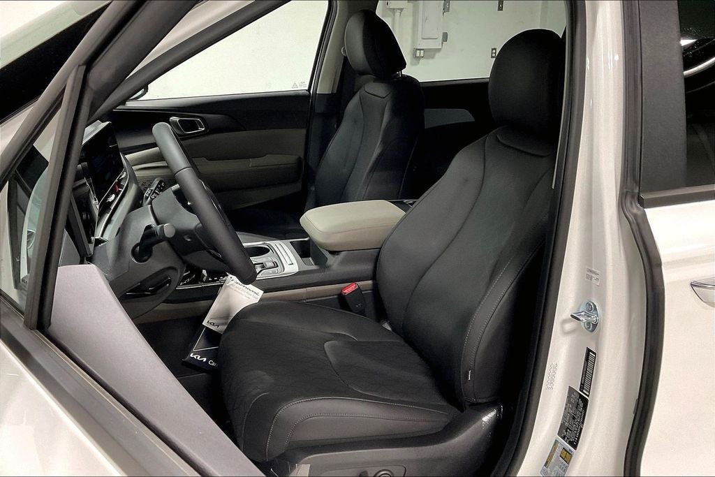 2026 Kia Carnival LX