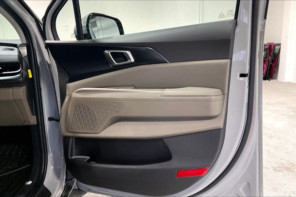 2027 Kia Carnival LXS