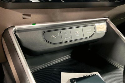 2027 Kia Carnival LXS