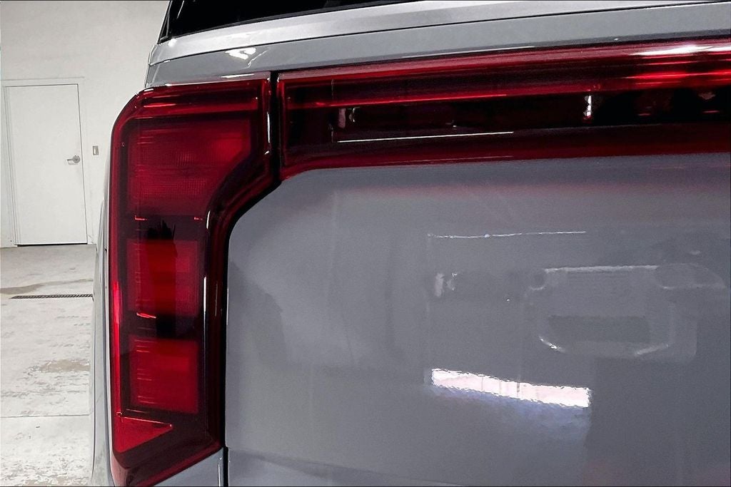 2027 Kia Carnival LXS
