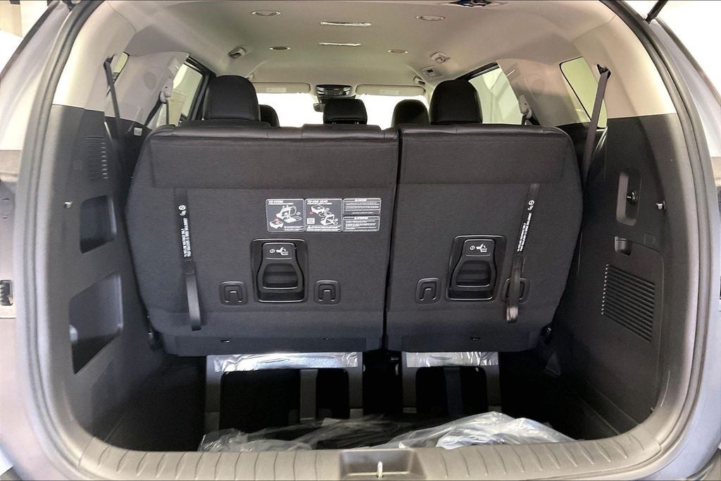 2027 Kia Carnival LXS