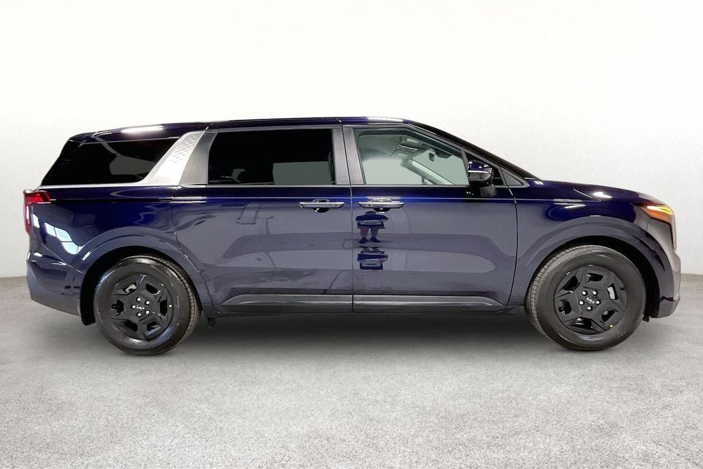 2027 Kia Carnival LXS