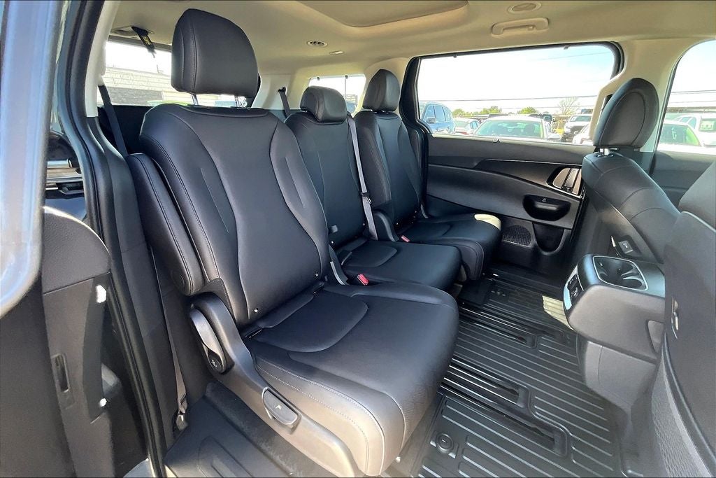 2026 Kia Carnival SX