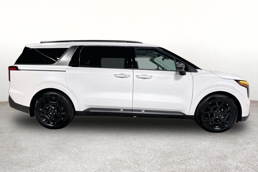 2027 Kia Carnival SX