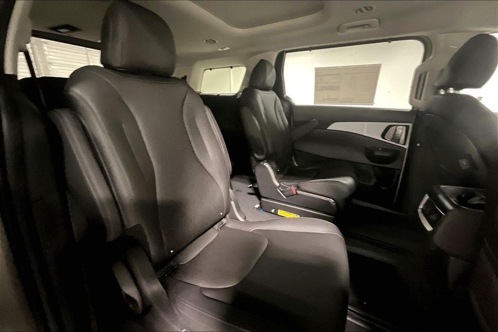 2027 Kia Carnival Hybrid SX