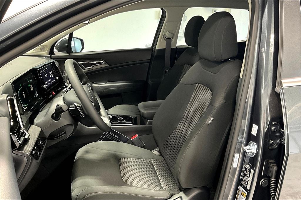 2025 Kia Sportage Hybrid LX