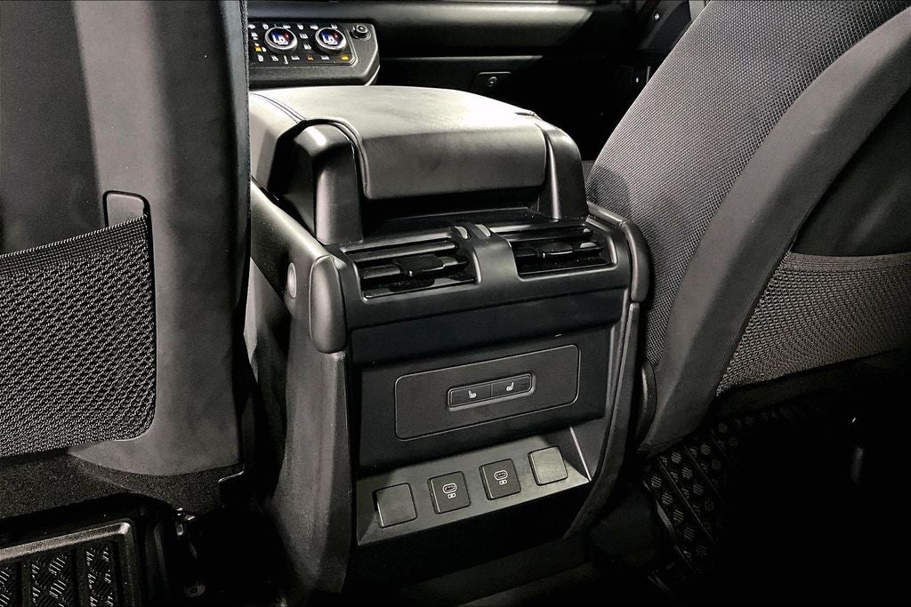 2025 Land Rover Defender 110 Sedona Red