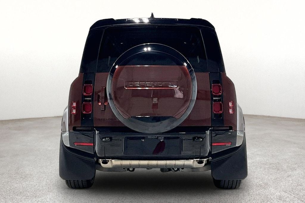 2025 Land Rover Defender 110 Sedona Red
