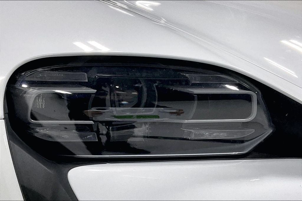 2022 Porsche Taycan Cross Turismo 4