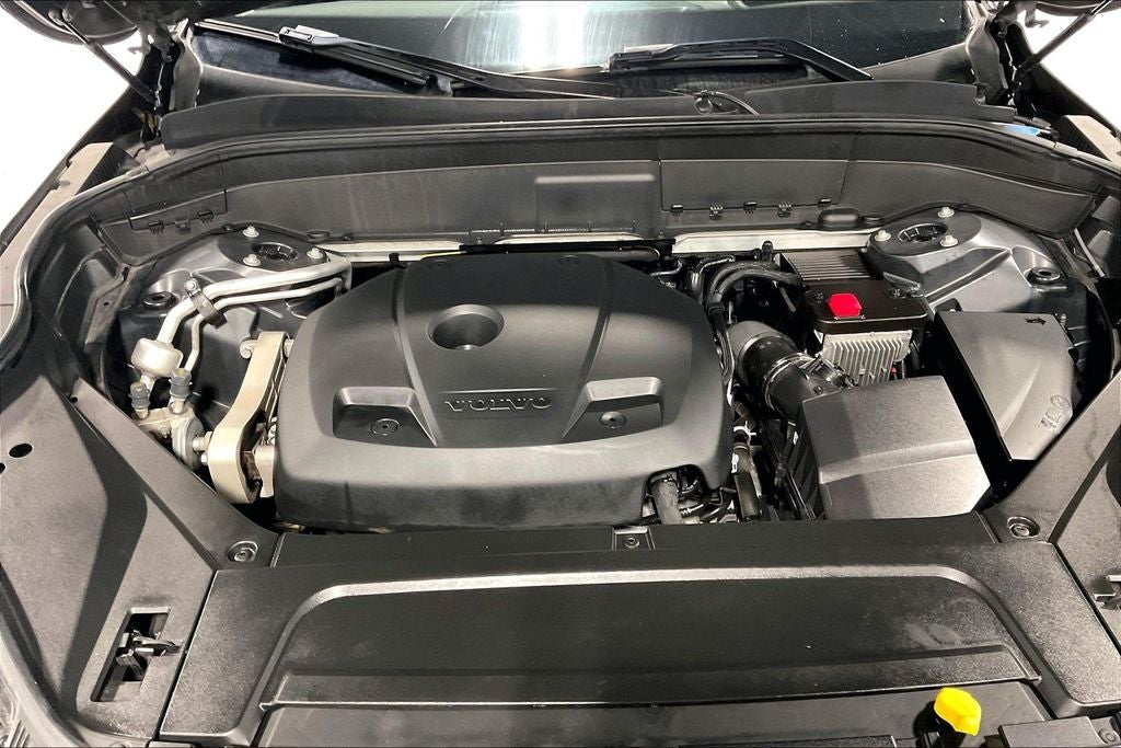 2021 Volvo XC90 T5 Momentum