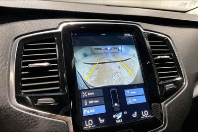 2021 Volvo XC90 T5 Momentum