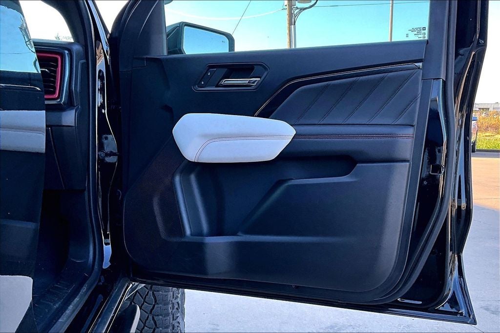2023 GMC Canyon AT4X