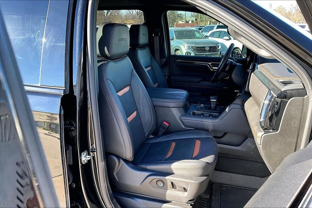 2025 GMC Sierra 1500 AT4