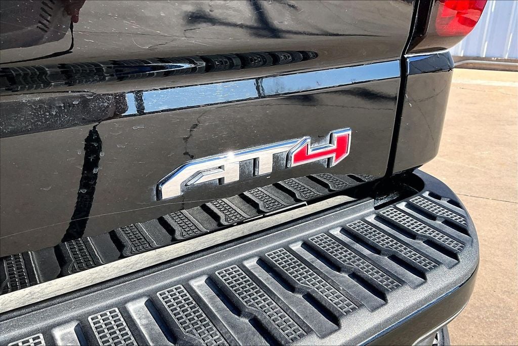 2025 GMC Sierra 1500 AT4